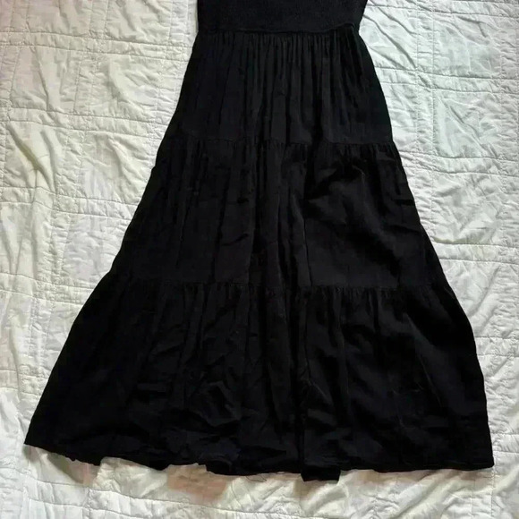 Zesica womens small Black maxi dress tiered flutter sleeves smocked loose flowy - Picture 6 of 7